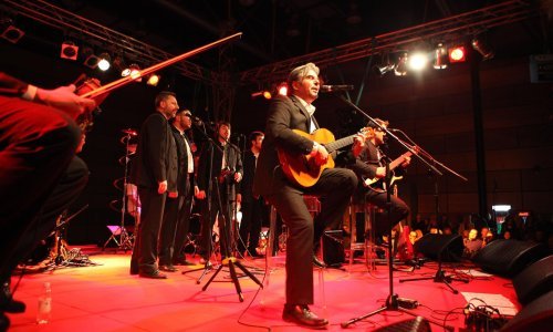 Zaljubljeni na nogama uz Davora Radolfija i Ritmo Loco