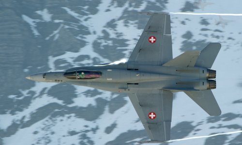 Švicarska vojska pronašla olupinu nestalog zrakoplova