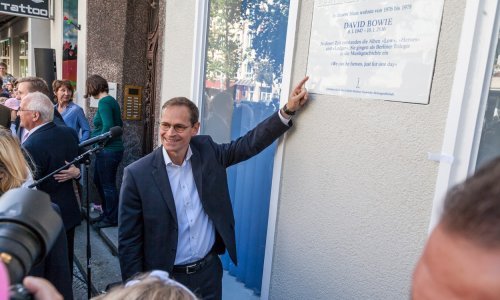Berlin odao počast Bowieju, autoru himne podijeljenog grada