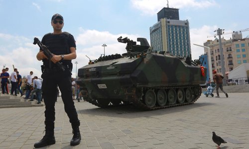 Turski vojnici pred sudom u Grčkoj