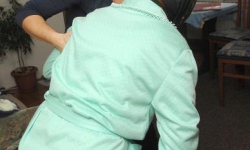 EP: Njegovatelje treba 'ozakoniti' na razini EU-a