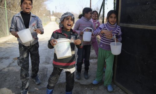 U sirijskim zatvorima na otvorenom opkoljeno 250.000 djece