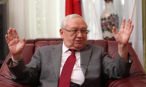 Azimov pojasnio ministru Klimanu izjave o ruskim turistima