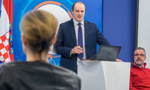 Raste zanimanje za ICT studije