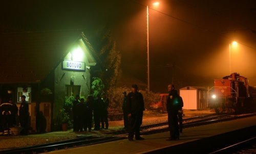 Mještani Nuštra: Pune su šume migranata, a država to taji