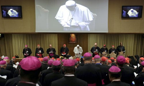 Konzervativni kardinali se pobunili protiv Papine metode