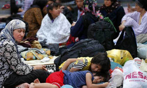 Izbjeglice u mađarskom logoru počeli štrajk glađu