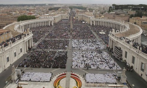 Progovorio kardinal George Pell, optužen da se 'ruga Papi a još više žrtvama'
