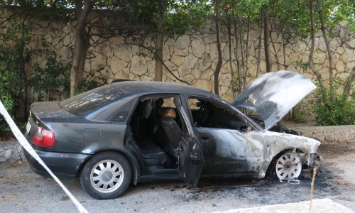 Zbog paljenja auta policija povećala broj ophodnji