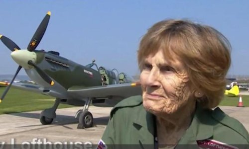 Ratna veteranka u 92. godini upravljala Spitfireom!