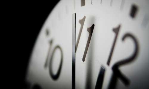 Sat sudnjeg dana pomaknut na dvije i pol minute do ponoći