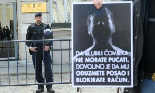 Manji broj blokiranih, ali raste visina njihovog duga