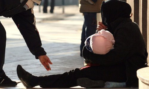 Biste li prosjaka prijavili policiji ili mu ipak udijelili koju kunu?