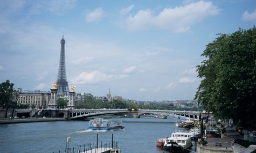 Obilna kiša 'zatvorila' 15-ak stanica metroa u Parizu