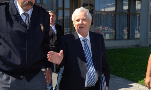 Fikret Abdić se može baviti politikom