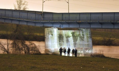 'Most stalno pucketa, neće izdržati'