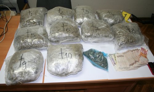 Kod Kaštelanina pronađena marihuana i puškomitraljez