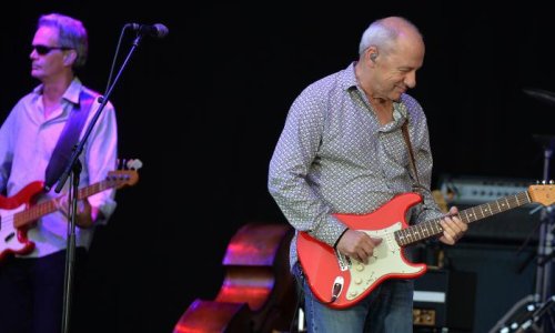 I Mark Knopfler pružio podršku poplavljenoj regiji