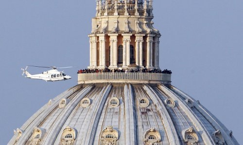 Za vrijeme Benedikta otpušteno 400 svećenika