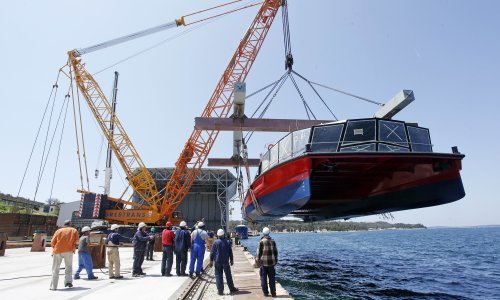 U Puli porinut katamaran za olimpijadu