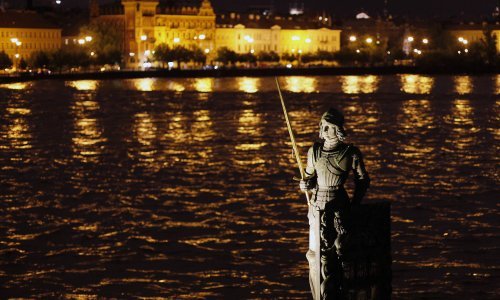 Češki premijer najavio ostavku nakon sukoba s ministrom financija