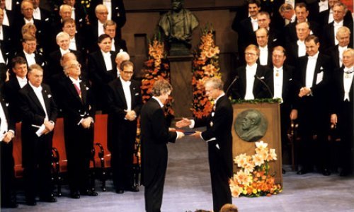 Troje dobitnika podijelilo Nobela za fiziku, jedan od njih postao najstariji nobelovac u povijesti