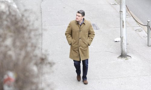 Milanoviću zamrzavaju mandat, Maras bijesan: Odbijam metkovićki kliker!