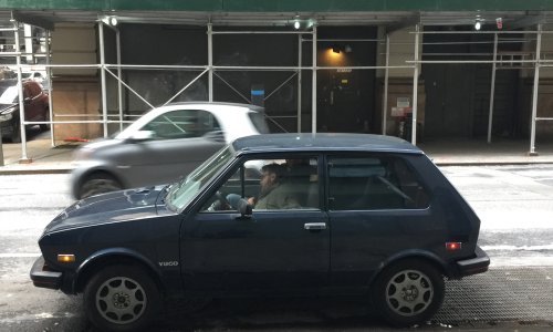 Što američki novinari koriste kao testni automobil? Yugo, naravno!