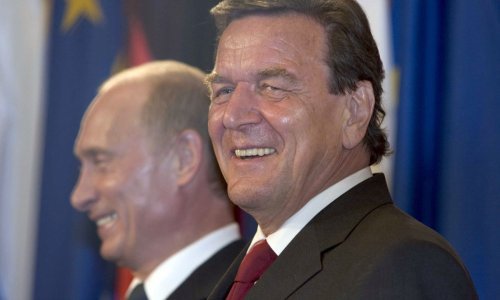 Bivši njemački kancelar Schroeder postaje direktor Rosfnjeta