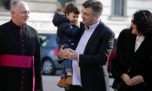 Premijer Plenković pokazao preslatkog sinčića