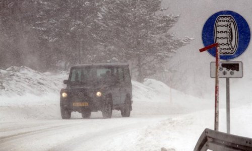 Kolnici mokri i skliski, u Lici obavezna zimska oprema