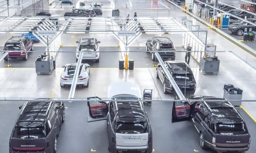 Oktanskih Oceanovih 11 elegantno ukralo motore vrijedne 3,5 milijuna eura