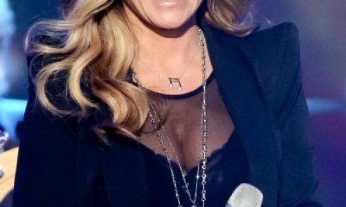 Poznata pjevačica podvrgla se dvostrukoj mastektomiji