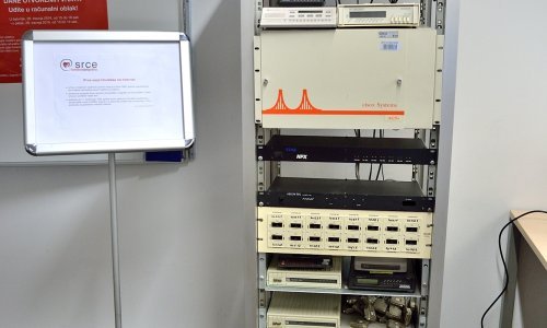 Obilježava se 30 godina interneta u Hrvatskoj, prisjetite se kako je to izgledalo