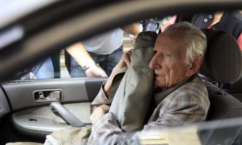 Optužen 98-godišnjak koji je slao Židove u Auschwitz