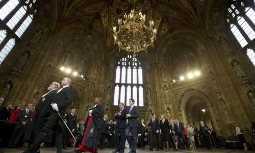 Britanski parlament premoćnom većinom usvojio prijedlog o prijevremenim izborima