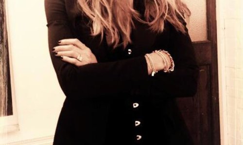 Elle Macpherson pohvalila se velikim dijamantom