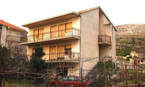 Za brutalno silovanje u Podstrani 4,5 godina zatvora
