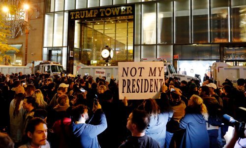 Tisuće ljudi prosvjedovale protiv Trumpa: 'Ne rasizmu!'