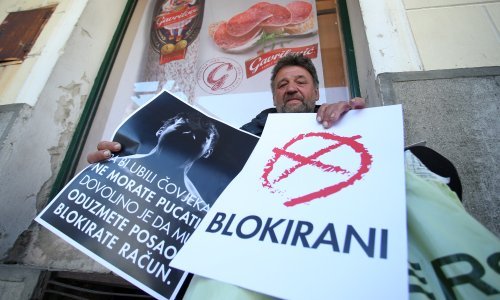 Pada broj blokiranih građana, ali raste njihov ukupni dug