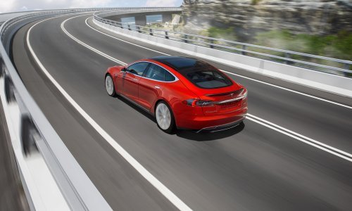 A najbolje ubrzanje među automobila ima - Tesla Model S 100PD!