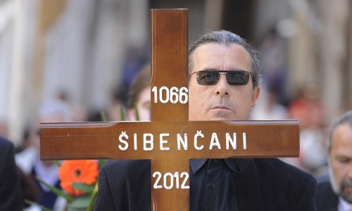 Pogrebna povorka Šibenčana za Grad Šibenik