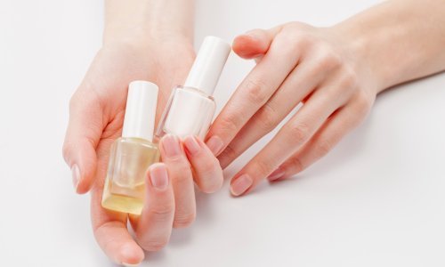 Nokti su vam požutjeli? Evo kako to popraviti