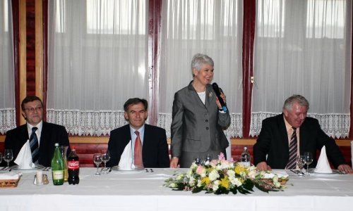 Hvidra traži odličje za Jadranku Kosor!