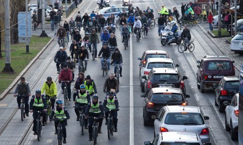 Masovnom biciklističkom vožnjom kroz Zagreb počeo val klimatskih prosvjeda