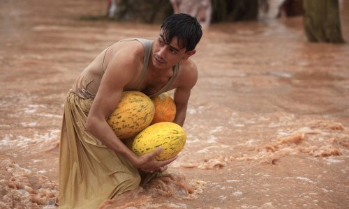 U poplavama u Indiji pogođeno dva milijuna ljudi, 85 poginulih
