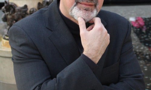 O Crnom labudu i kiborzima na T-HT konferenciji