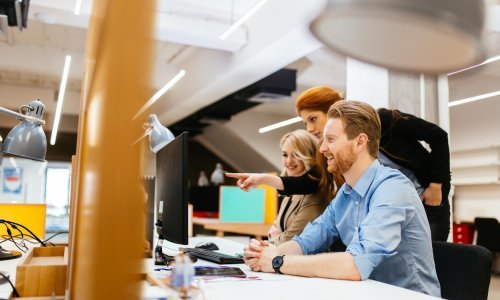Znate li što je to hackaton i tko se na njega može prijaviti?