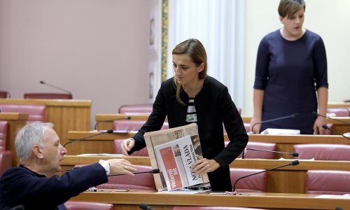 Plenkovićeva asistentica iz Bruxellesa sjela u saborsku fotelju