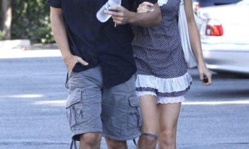 Kate Beckinsale seksi u pumpericama